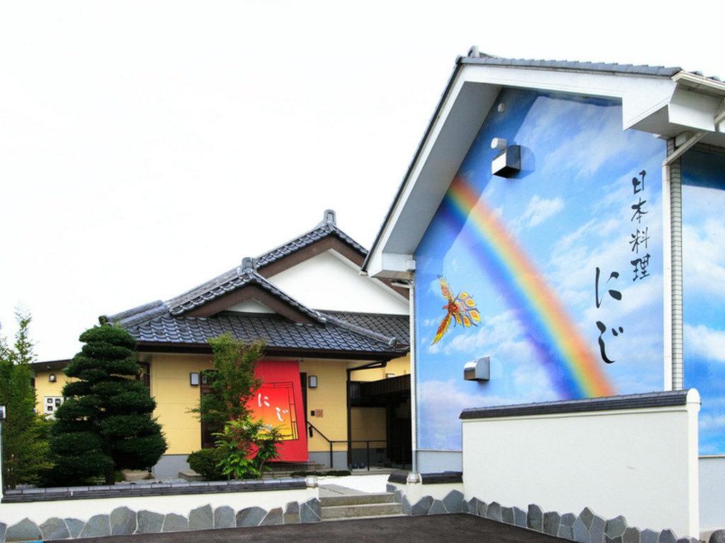 当店のテーマは「にじ」