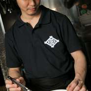 焼肉屋・イタリアン・フレンチ、と経験、有名ラーメン店で修行し、開業しました。自分が旨いと納得したもの以外は使用せず、こだわりの味を表現しています。