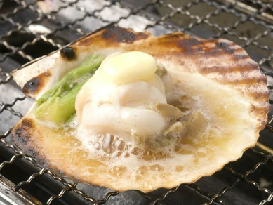 魚介類五種類　海鮮炉端焼き　（コースメニューの一品）