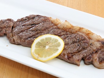 サーロインステーキ（伊豆牛）