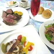 お車でお越しのお客様には、食前酒の代わりに他のソフトドリンクをご用意させていただきます。
予めご了承くださいませ。