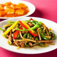 牛肉細切りとピーマンの炒め（青椒肉絲）