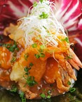 プリプリのエビの身のうま味が引き締まるピリッとした辛さがクセになります。