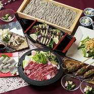 ジャズが流れる落ち着いた和調の空間で、新鮮で美味しい食材を使った料理とお酒を堪能することができます。少人数のグループ、気の合う仲間同士ワイワイ楽しむなど、さまざまなシチュエーションで利用できます。