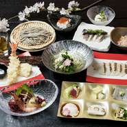 大人数の宴会もご案内可能です。
掘りごたつ式の宴会個室は最大46名様までご案内可能。
宴会に最適なコースは4種類ご用意。＋1500円で飲み放題に変更も可能です。