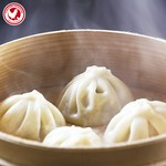 コリコリ食感が美味しい、とり鉄オリジナルの鶏、『奥州美鶏』の砂肝をさっぱりと大根おろしと柑橘果汁たっぷりのぽん酢でお召し上がりください。
