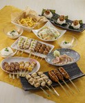 2時間飲み放題付きコースが4,300円(税込)♪
とり鉄の串焼きコースです。