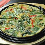 海鮮チヂミ　Seafood Chijimi