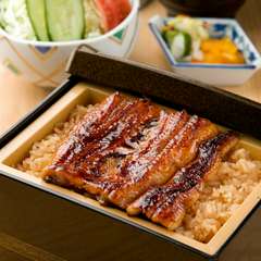 うなぎせいろ蒸し御飯＜サラダ・味噌汁・香の物＞