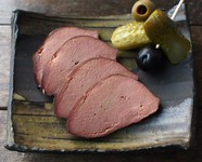 塩漬け1晩、牛乳漬け半日、
ソミュール液漬け3日
乾燥3日、温燻6時間
臭みはなくクリーミーな味です。