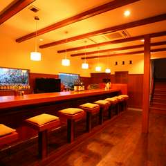 カウンター席で“あなただけ”の豪華コースを堪能