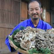 自然の恵みを折りこんだ『店主におまかせコース料理』