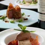 ご予算に応じ、旬の特別メニューをお作りいたします。
ご予約のときその旨をお伝えください。