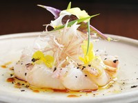 醤油とオリーブオイルで、日本人向けの味付けに