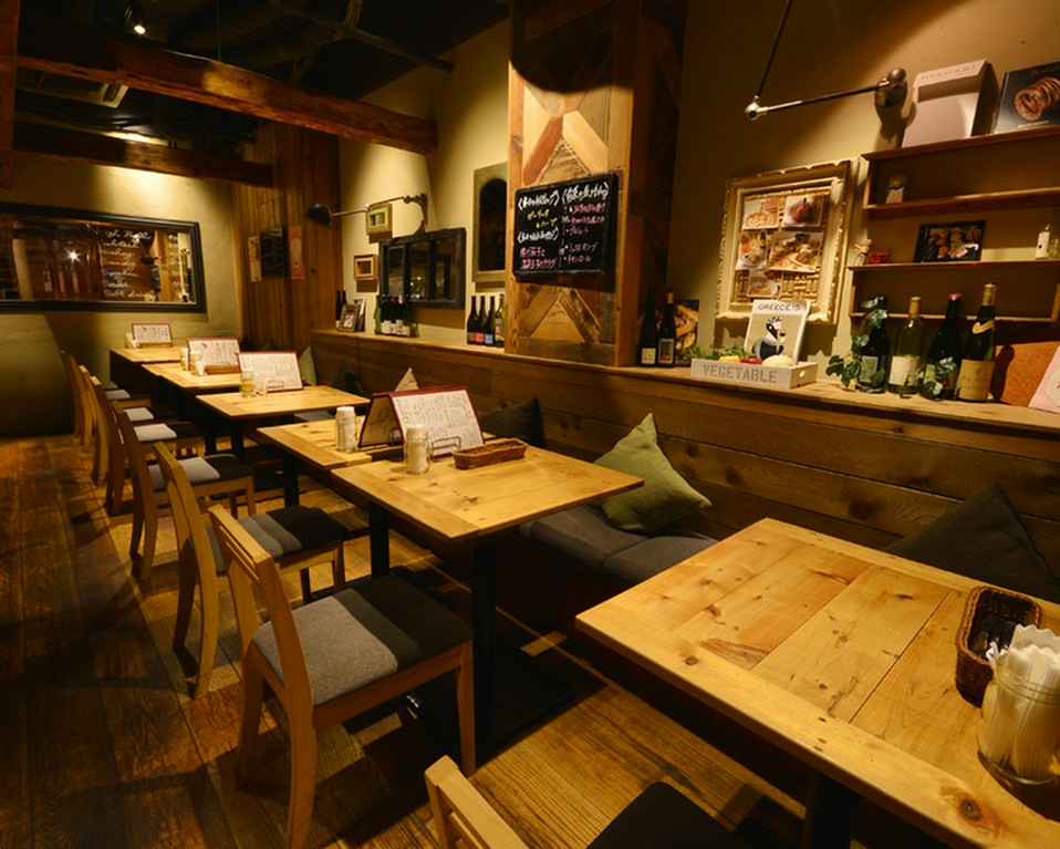 お昼と夜と…二つの顔を持つ【ワイン食堂　ガブガブ】