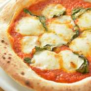 ナポリピッツァの王道～マルゲリータ～ぷっくり膨らんだ本格ピッツァをぜひ！　