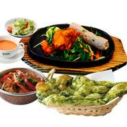 ・サラダ・スープ・タンドリーチキン＆シシカバブ・カリー（メニューから選べます）・ナン（メニューから選べます）