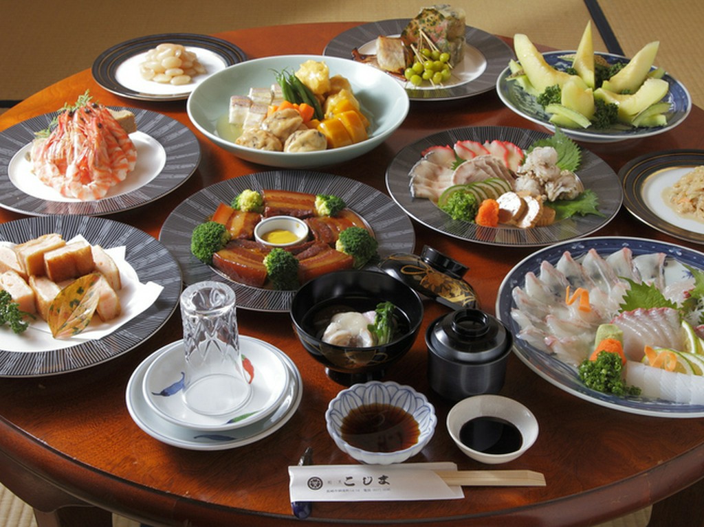 割烹料理店ならではの絶品料理の数々