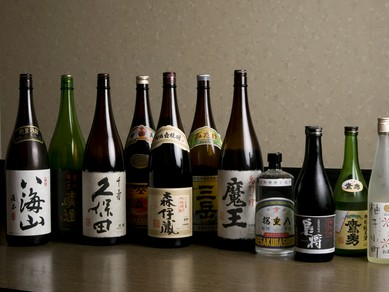 和食に合う焼酎・日本酒も多数取り揃えております。