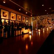 飲み直しできるムーディーなカウンター。