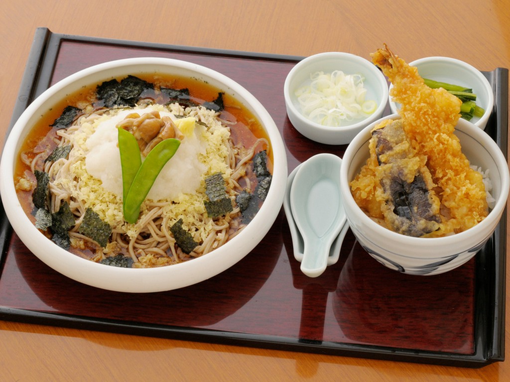 戸隠おろしそば天丼