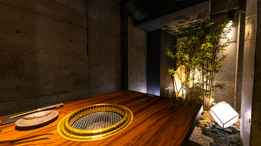 中目黒「焼肉」。ゆったりと過ごせる個室、半個室を完備