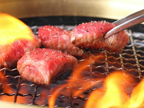 上質なお肉はサッと炙ってシンプルな味付けで召し上がれ