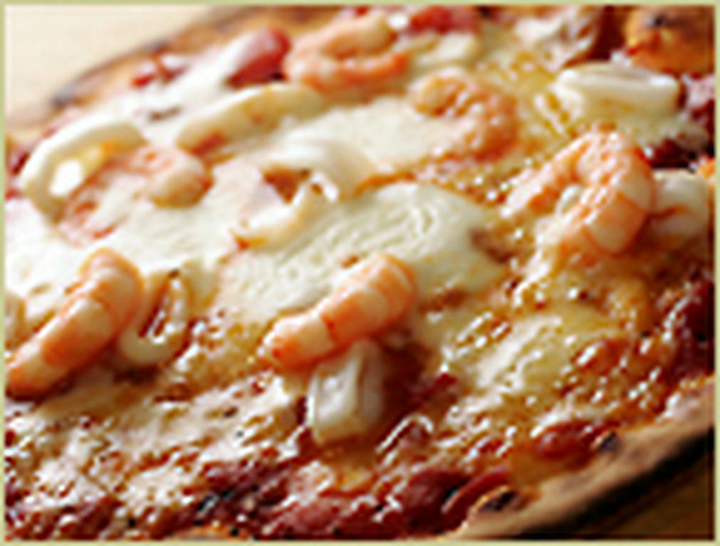 魚介の旨み『たっぷりシーフードのピッツァ』