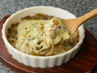 自家製グラタンソースが旨い！　カニみそたっぷりの『カニみそチーズ』