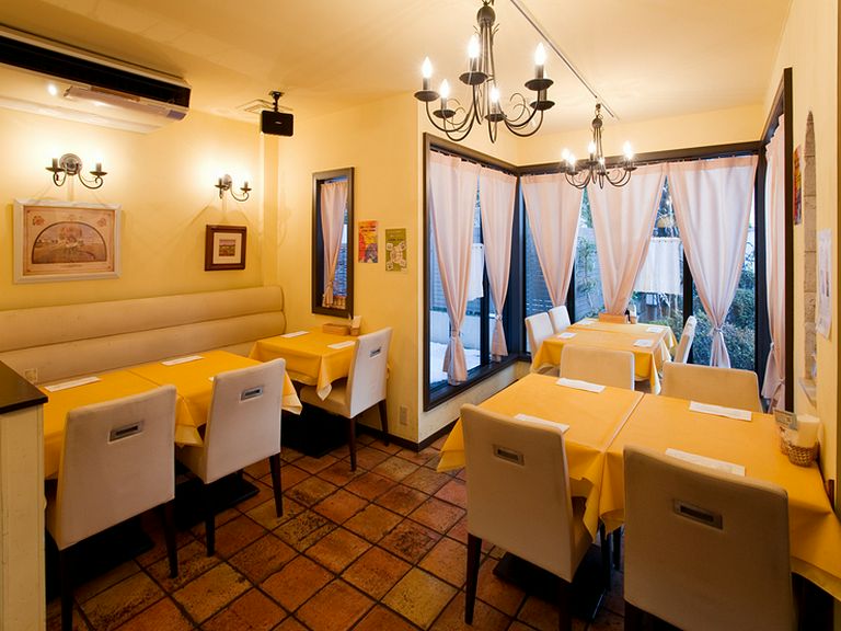 越谷の隠れ家的な洋食屋