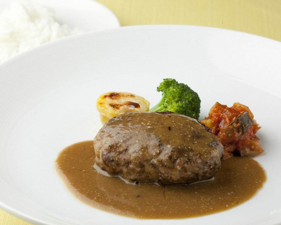 肉汁たっぷりの『ハンバーグ』