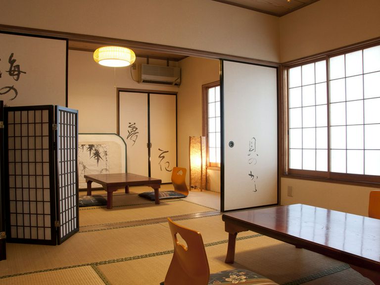 2階の畳座敷の個室は、2名様〜20名様まで対応　