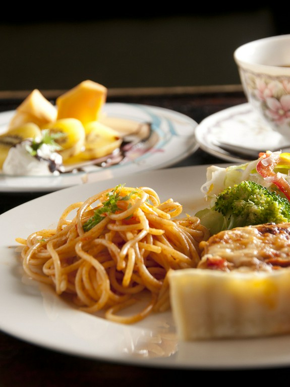 カウンターは、おひとりさまの特等席