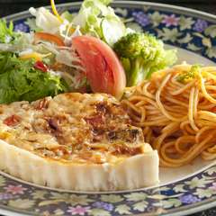 ランチタイムはお得な『ランチセット』