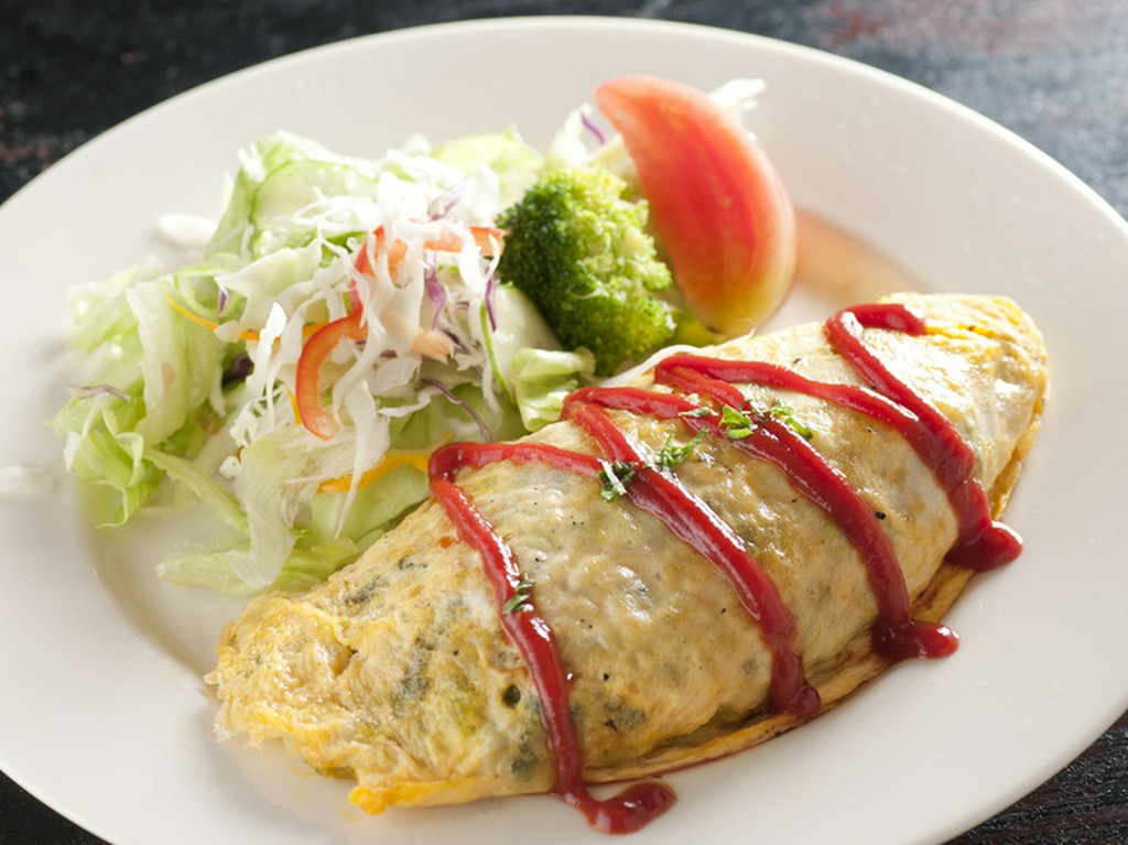 具材たっぷりの「オムライス」