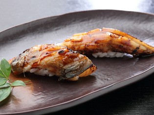 江戸前や対馬など産地にこだわった『穴子のにぎり』