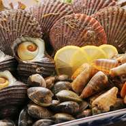 うさぎ家では、仕入れる素材は季節ごとに様々です。活きの良い素材の旨さをただシンプルにそれは飾り気のない極上の美味なる時間へと誘う。