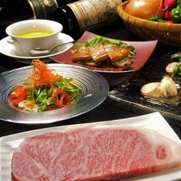 満足度No.1／厳選黒毛和牛モモ50g & ロース50gステーキ食べ比べコース