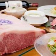 神戸牛＆黒毛和牛は貴重なA-5のみ使用！「本物の神戸牛」を知っていただく為、信頼のおける精肉卸売店から仕入れ、味のばらつきを無くし最高級の神戸ビーフを提供致します。150gのコースは16,500円