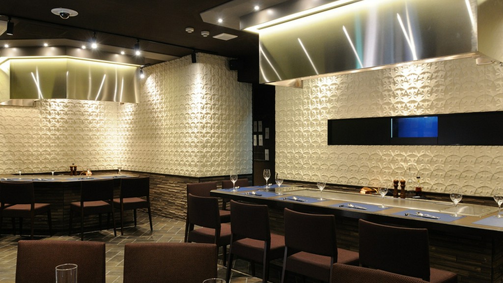 オシャレなステーキレストランで特別なひとときを