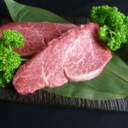 希少価値の高い神戸牛のフィレ肉。その中から厳選したA5等級のフィレ肉だけをお出しいたします。
※【数量限定】