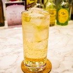 各コースに+2750円で飲み放題プランをお付け出来ます。

ビールやカクテル等、各種のお飲み物をご用意。
お時間は、お食事が終わられる迄となっておりますが、
ご希望ありましたら、お気軽にお申し付け下さい。