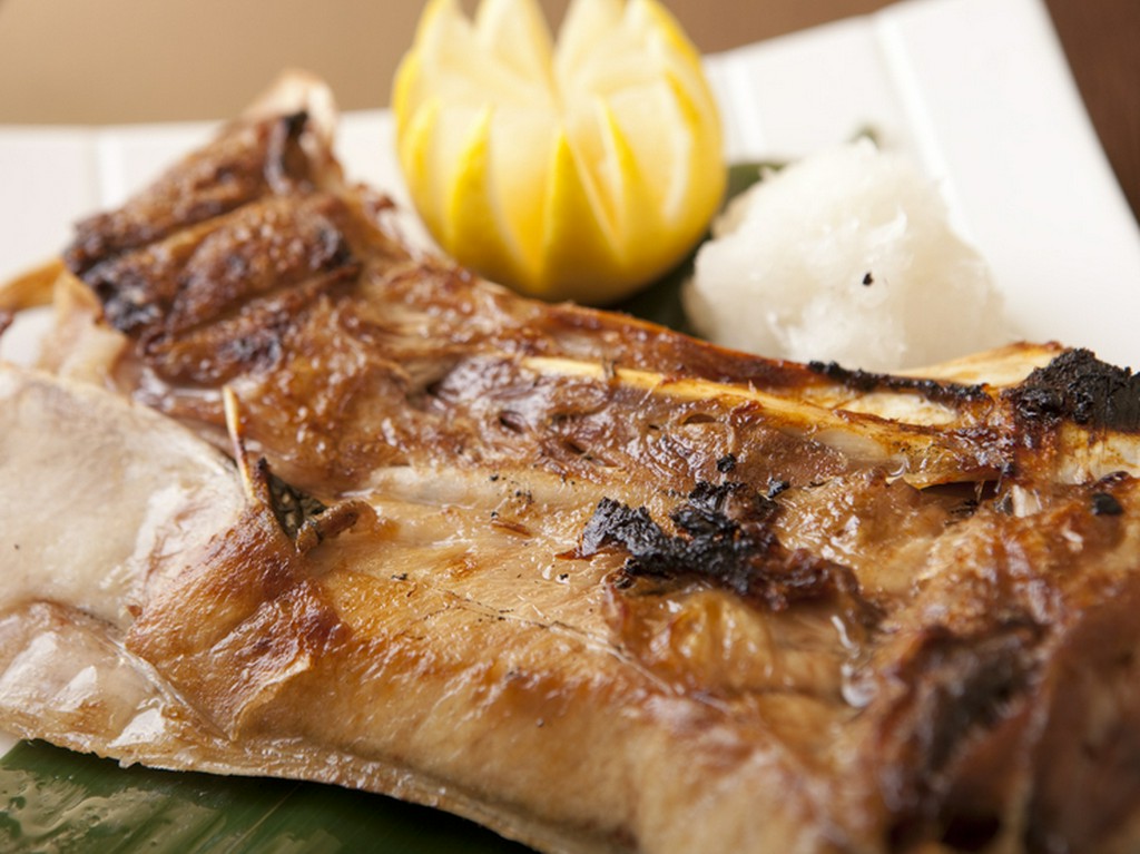 たっぷりとのった脂と鮪の肉質が絶妙『鮪カマ焼き』