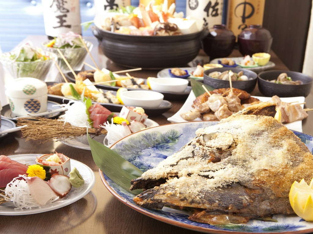 女子会やご宴会にもおすすめの定番コース。 旬の食材をを、お得な価格でお愉しみ下さい。