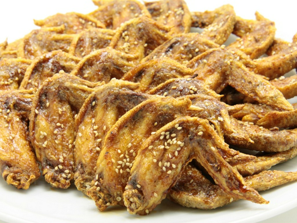 飽きのこない美味しさ『手羽先唐揚（五本）』