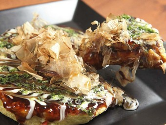 東京恵比寿でも人気の一品『お好み焼き　ゴールデン』