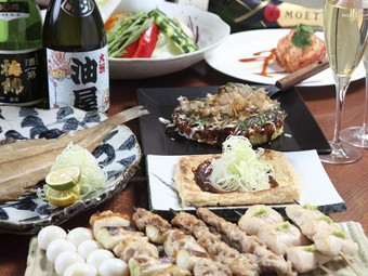 会食、接待、観光の際のお食事にも好評です。地産の食材を使ったコースをお愉しみ下さい。
