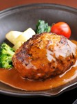 肉とデミグラスソースの相性がいい『ハンバーグとうばん焼き』