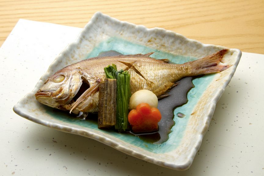 こっくりとした味わいがたまらない『旬魚煮付け』
