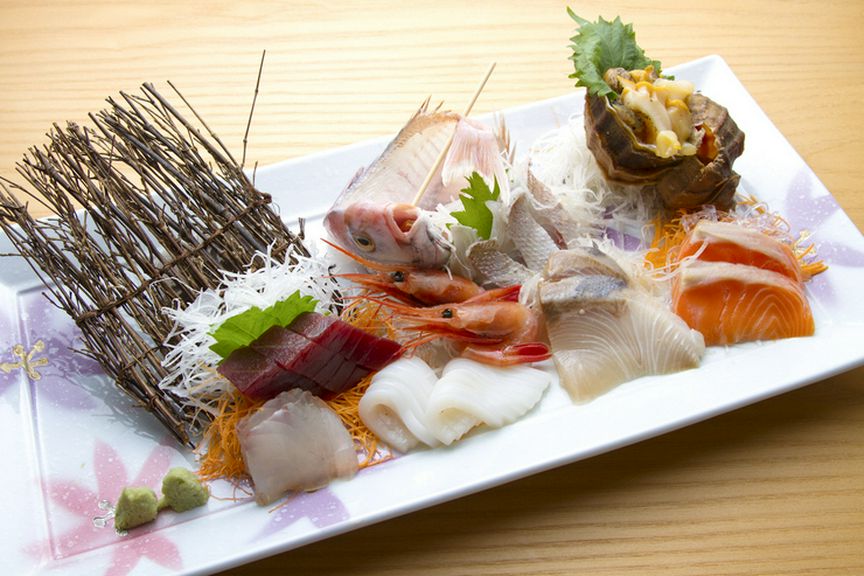 毎朝厳しい目で選び抜かれる、鮮度抜群の魚介